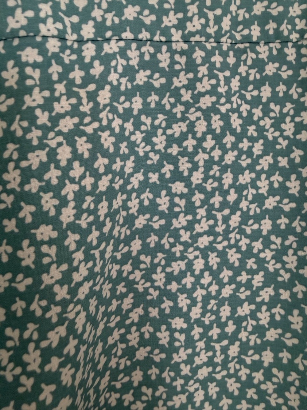 Floral Button-Front V-Neck Top - Picture 3 of 5